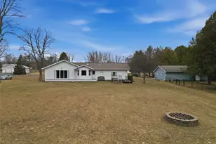 704 Phillips Ave, Ladysmith, WI 54848 - Photo 5