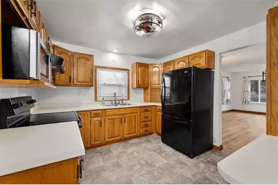 1104 Garfield Avenue, Altoona, WI 54720 - Photo 5