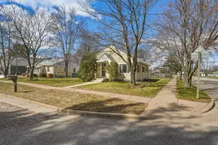 1104 Garfield Ave, Altoona, WI 54720 - Photo 3