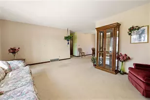 206 W Hickory St, Abbotsford, WI 54405 - Photo 9