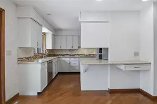 4322 Woodridge Dr, Eau Claire, WI 54701 - Photo 19