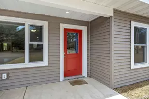 409 Russell St, Grantsburg, WI 54840 - Photo 5