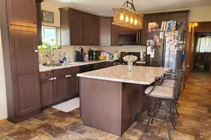 627 Gilman St, Stanley, WI 54768 - Photo 5