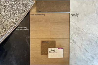 677 Hagman Road #Lot 40, Eau Claire, WI 54703 - Photo 3