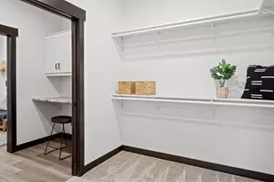 3327 Sunflower Ln, Eau Claire, WI 54703 - Photo 13