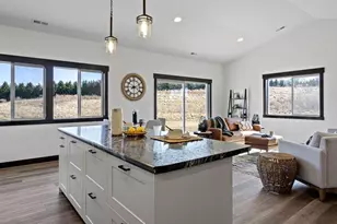 3329 Sunflower Ln, Eau Claire, WI 54703 - Photo 3