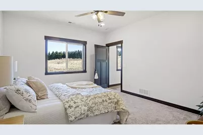 3329 Sunflower Lane, Eau Claire, WI 54703 - Photo 13