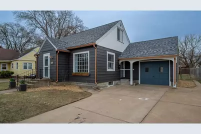 1621 Highland Avenue, Eau Claire, WI 54701 - Photo 1