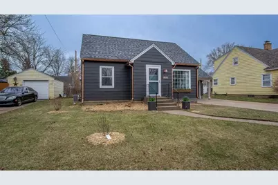 1621 Highland Avenue, Eau Claire, WI 54701 - Photo 3