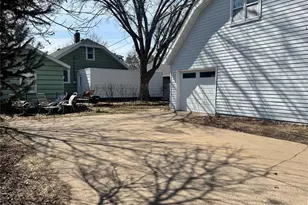 1009-1011 Saint Augustine, Chippewa Falls, WI 54729 - Photo 21