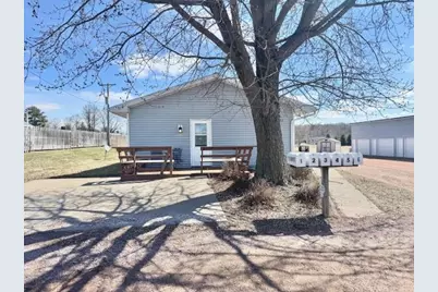 7 Hewett Street #6, Neillsville, WI 54456 - Photo 3