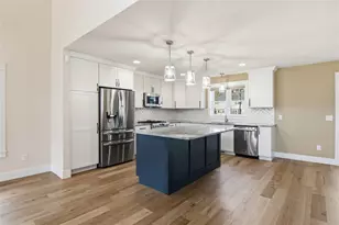 3746 Crest Ridge Ct, Eau Claire, WI 54701 - Photo 9