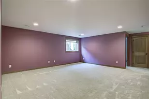 3746 Crest Ridge Ct, Eau Claire, WI 54701 - Photo 33