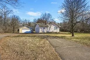 2804 North Ln, Eau Claire, WI 54703 - Photo 3