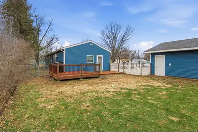 211 11th Street, Altoona, WI 54720 - Photo 3