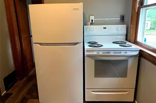 318 Vine St, Spooner, WI 54801 - Photo 11