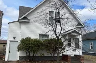 318 Vine St, Spooner, WI 54801 - Photo 3