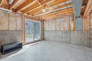 1011 Thompson Dr, Altoona, WI 54720 - Photo 35