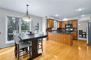 1011 Thompson Dr, Altoona, WI 54720 - Photo 9