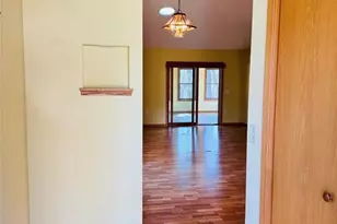 945 Cambridge Ct, Altoona, WI 54720 - Photo 7