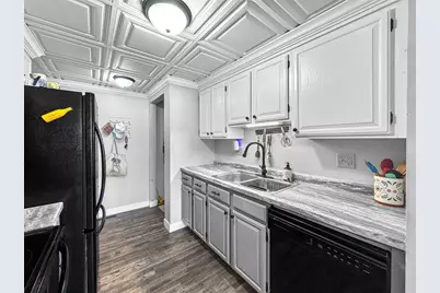 4634 Woodridge Drive #4, Eau Claire, WI 54701 - Photo 11