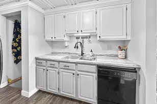 4634 Woodridge Dr, Eau Claire, WI 54701 - Photo 15