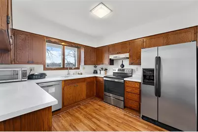 4731 Clairemont Avenue, Eau Claire, WI 54703 - Photo 9