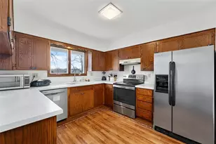 4731 Clairemont Ave, Eau Claire, WI 54703 - Photo 9