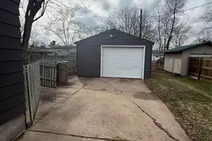 744 Wilson St, Chippewa Falls, WI 54729 - Photo 3