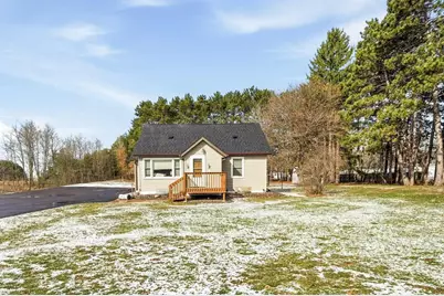 1812 Peterson Avenue, Eau Claire, WI 54703 - Photo 3