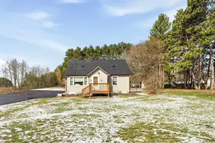 1812 Peterson Ave, Eau Claire, WI 54703 - Photo 3