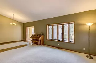 472 Glenwood Ct, Chippewa Falls, WI 54729 - Photo 11