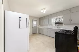 608 Fillmore Street St, Black River Falls, WI 54615 - Photo 9