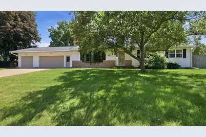 717 Buffington Court, Eau Claire, WI 54703 - Photo 1