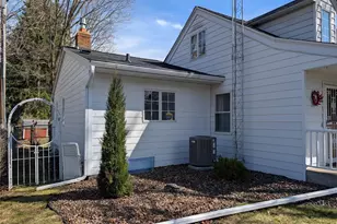 1521 6th Ave, Menomonie, WI 54751 - Photo 5