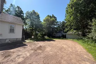 317 Summit Ave, Eau Claire, WI 54701 - Photo 11