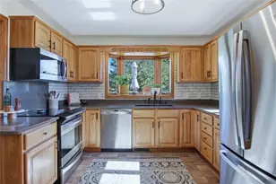 4321 Pine Meadow Dr, Eau Claire, WI 54701 - Photo 5