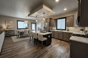 742 Sequoia Ln, Altoona, WI 54720 - Photo 3