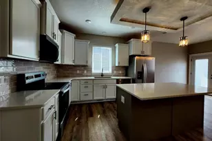 744 Sequoia Ln, Altoona, WI 54720 - Photo 3