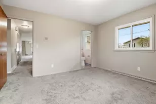 827 Park Ridge Dr, Eau Claire, WI 54703 - Photo 21