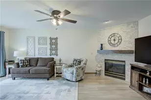 3163 Craig Rd, Eau Claire, WI 54701 - Photo 9