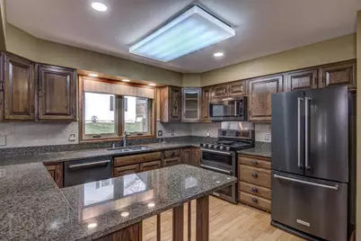2804 W Princeton Avenue, Eau Claire, WI 54703 - Photo 5