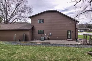 2804 W Princeton Ave, Eau Claire, WI 54703 - Photo 37