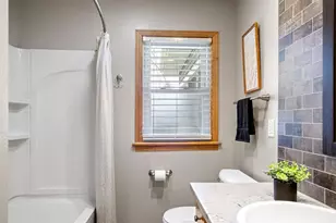 2728 Clark Pl, Eau Claire, WI 54701 - Photo 33