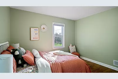 2728 Clark Place, Eau Claire, WI 54701 - Photo 29