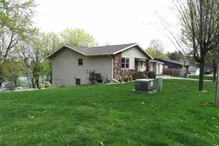 808 Goodrich St, Durand, WI 54736 - Photo 3