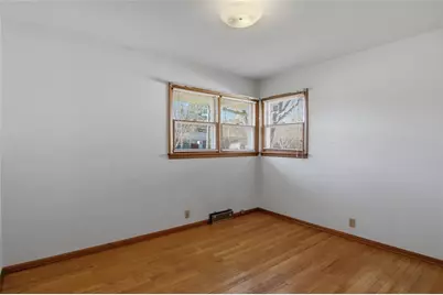 2824 Seymour Road, Eau Claire, WI 54703 - Photo 13