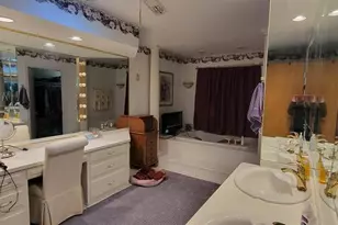 10953 Westview Ln, Mequon, WI 53092 - Photo 15