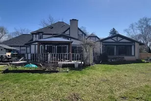 10953 Westview Ln, Mequon, WI 53092 - Photo 5