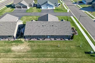 5642 Grn Pk Dr, Eau Claire, WI 54703 - Photo 39